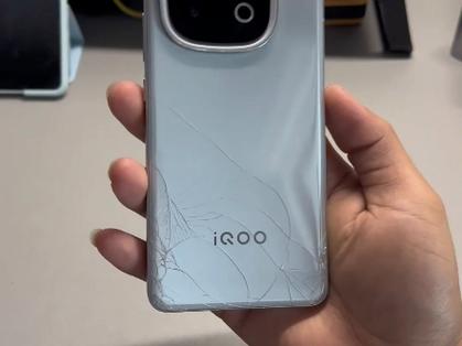 手机没后盖烂了影响使用吗缩略图